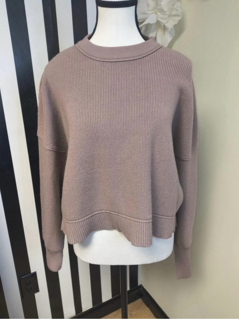 Casual Crewneck Sweater in Dusty Mauve - Women